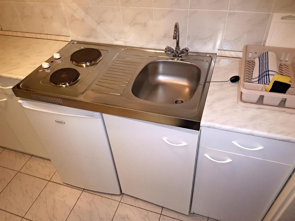 Kastélykert Apartman - Housity