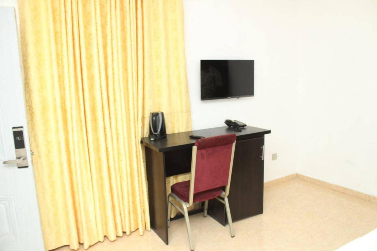Gregory University Guest House - Hizvo