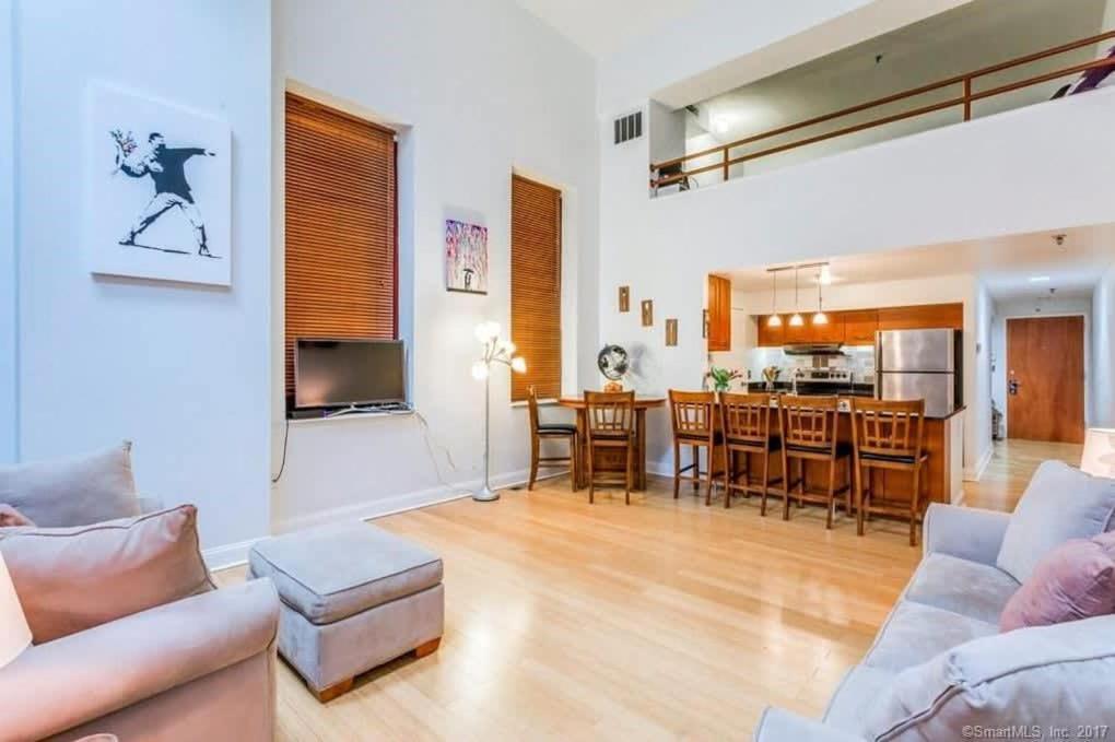 Full loft apartment near Omni Hotel - Hizvo