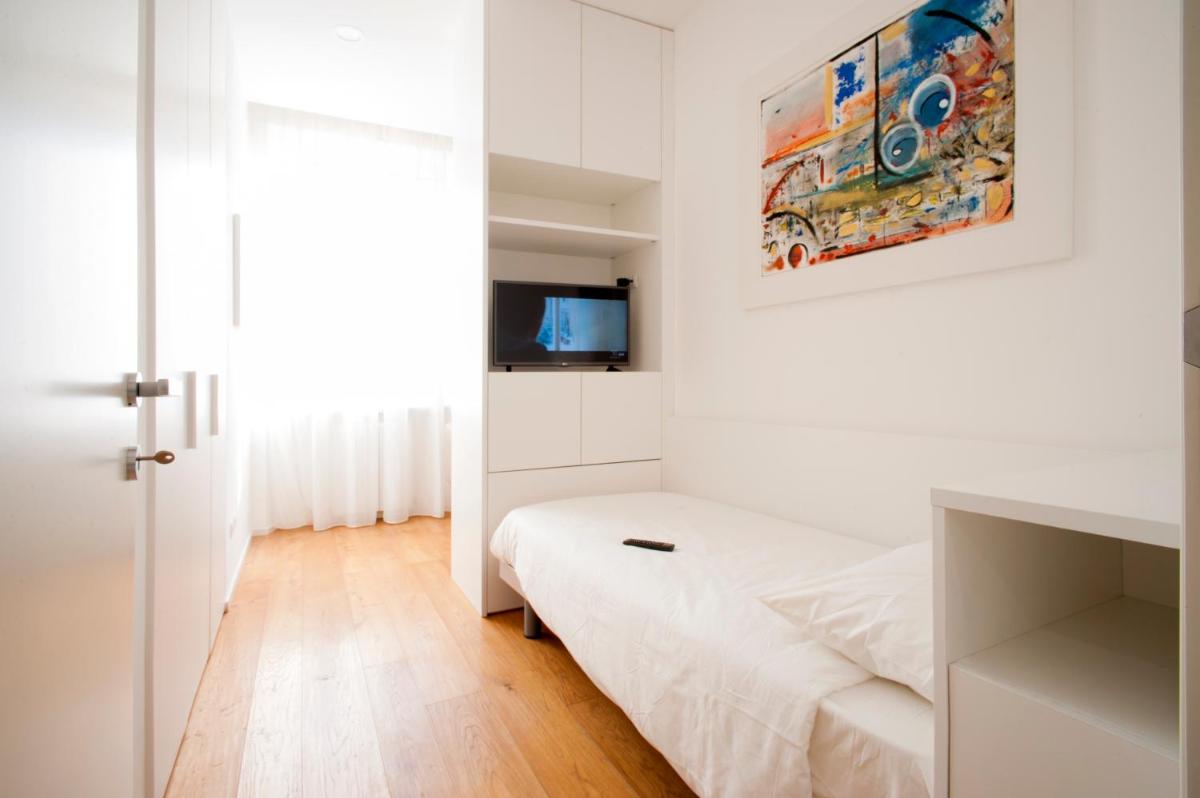 Gallery House - Housity