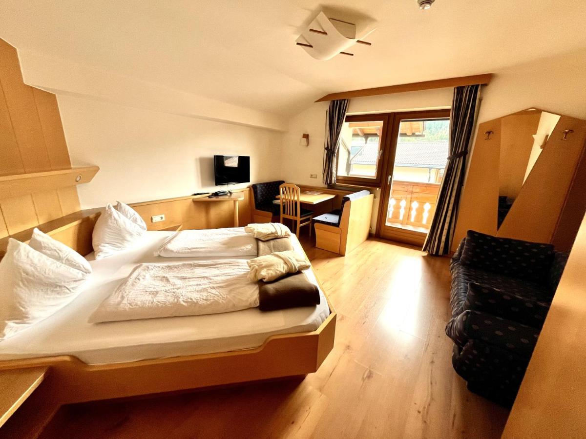 Hotel Gasthof Kircher - Housity