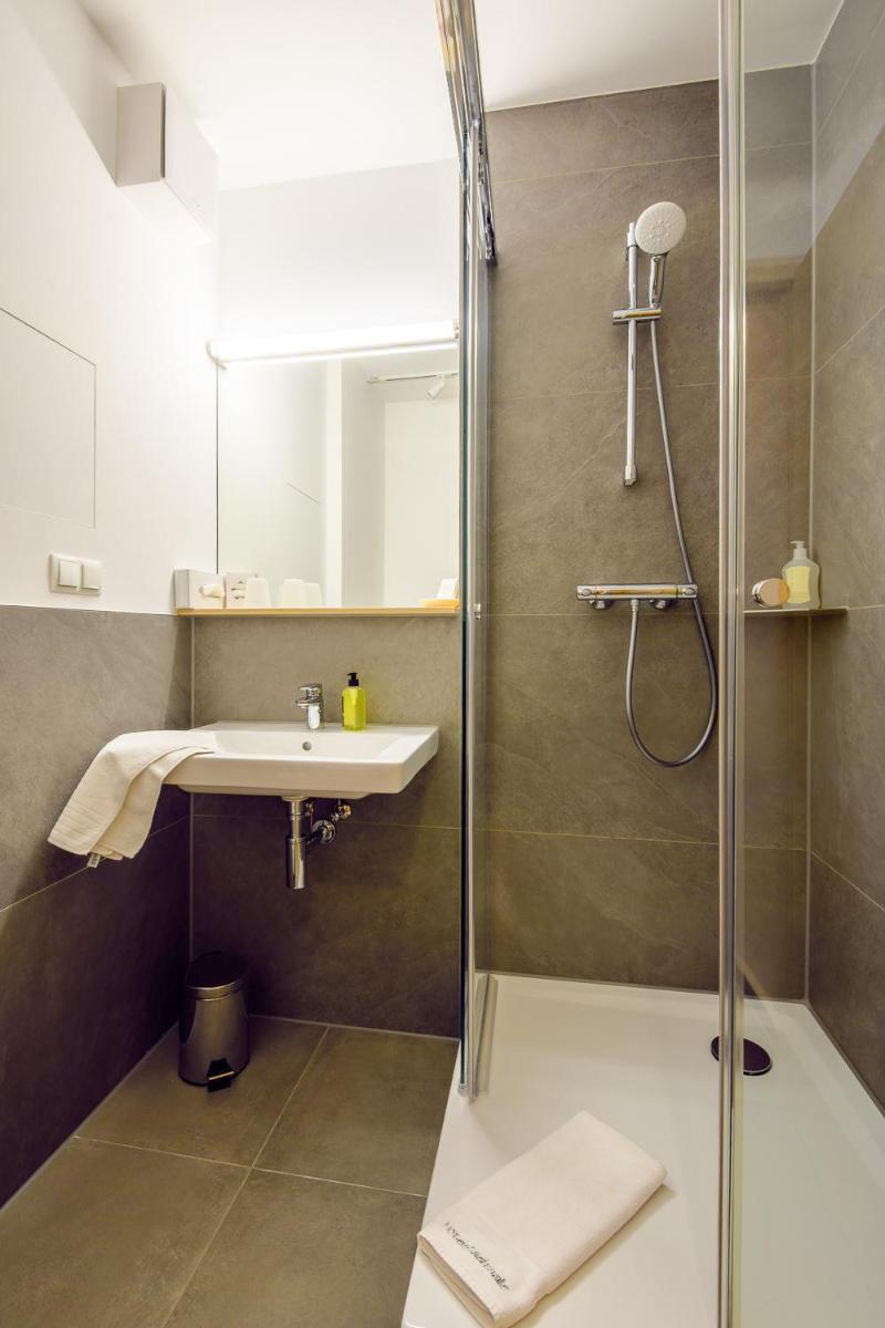 Hotel an der Stadthalle Rostock-Hbf - Housity