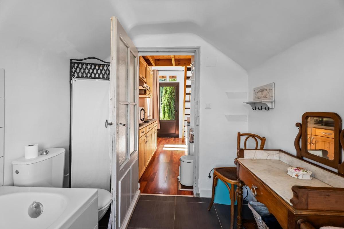Chambre D'hôtes Les Toits Du Gaou - Housity