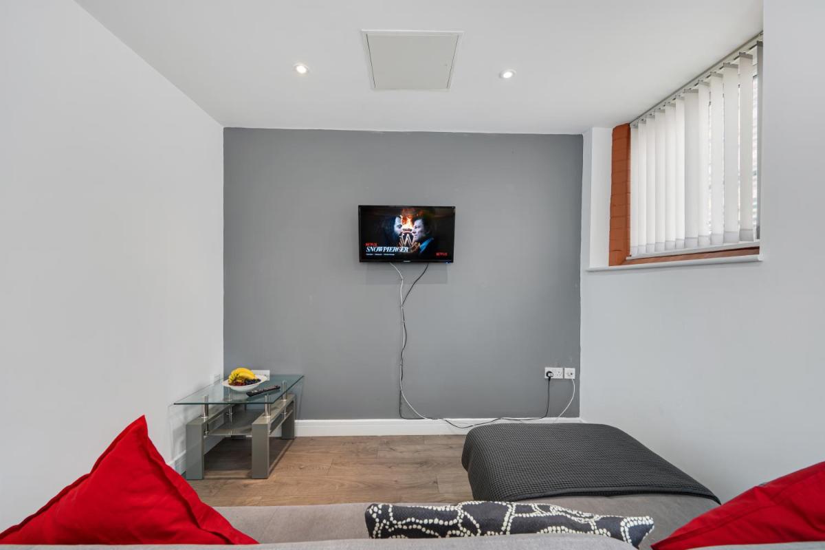 Emmanuel Church Apartments - Housity