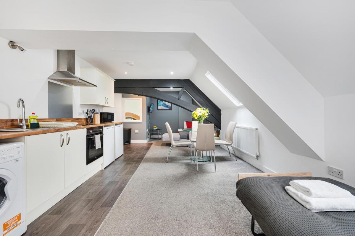 Emmanuel Church Apartments - Housity