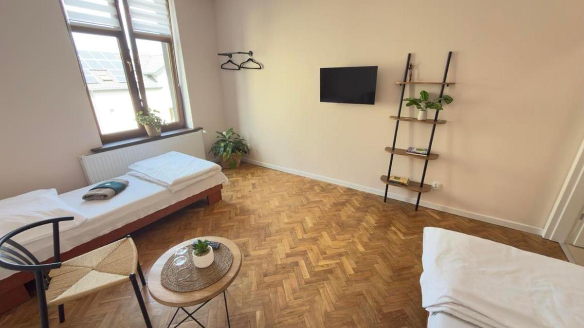 Hotel Gryf - Housity