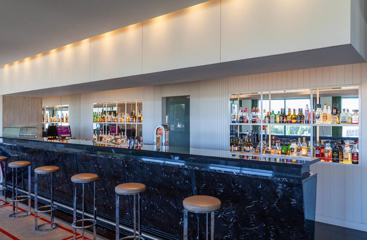 Bebidas em Hotel de Guimaraes Business & SPA