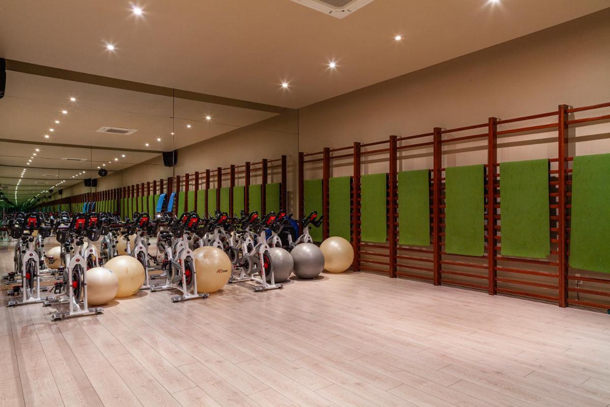 O centro de fitness e/ou as comodidades de fitness de Hotel de Guimaraes Business & SPA