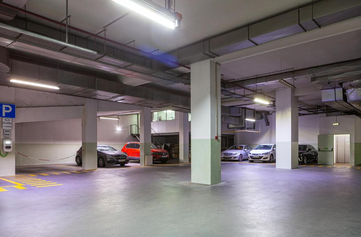 Imagem da galeria de Hotel de Guimaraes Business & SPA em Guimarães