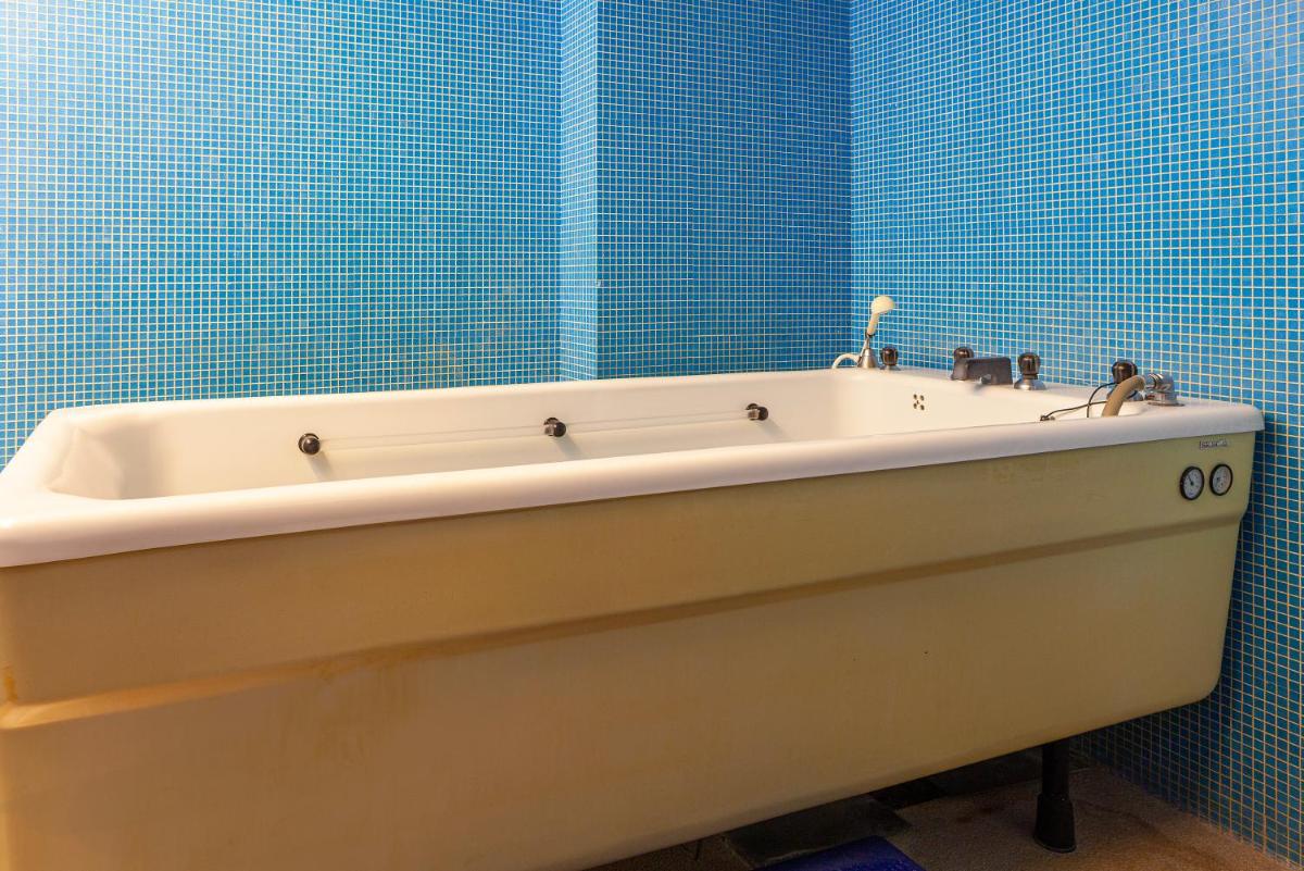 Imagem da galeria de Hotel de Guimaraes Business & SPA em Guimarães