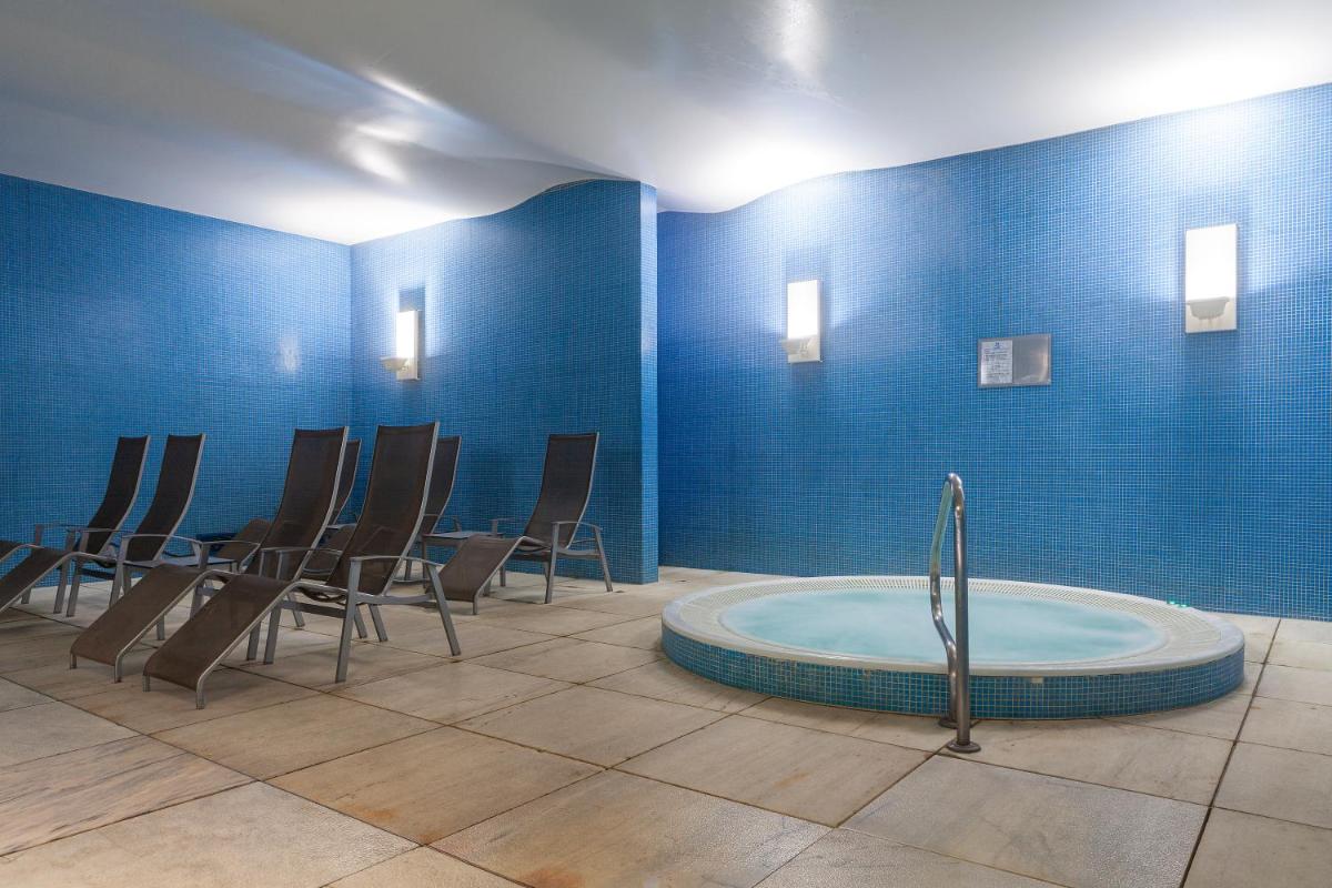Imagem da galeria de Hotel de Guimaraes Business & SPA em Guimarães