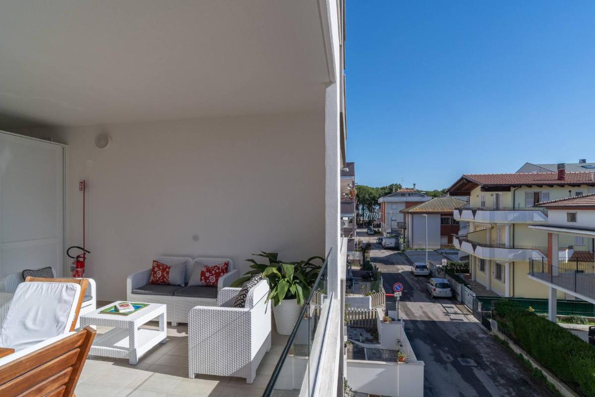 Albamare - Housity