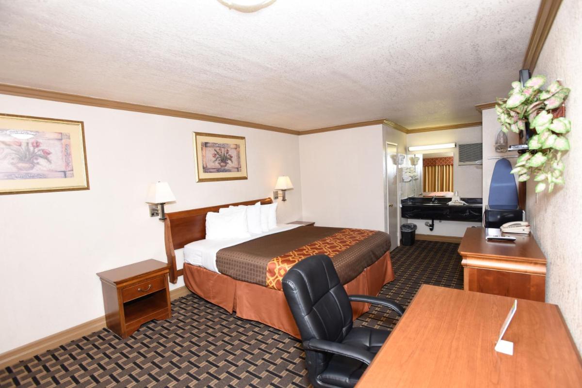 Best Budget Inn Anaheim - Housity