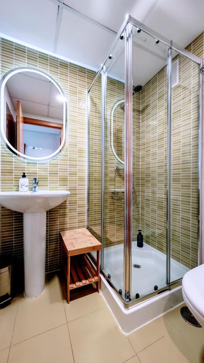 Sky High apartment on the 38th floor - Sea views - Hizvo