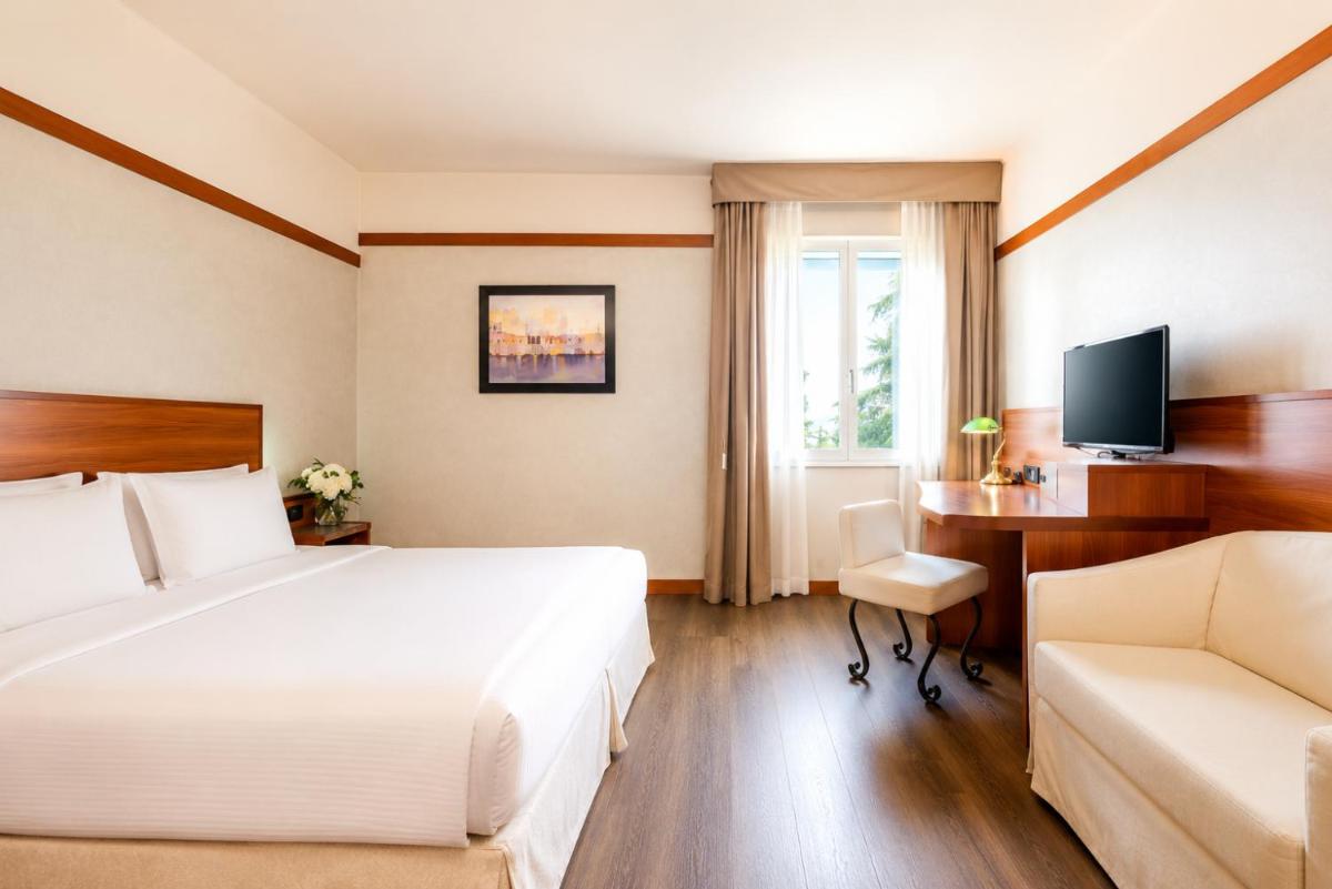 SHG Hotel Bologna - Housity
