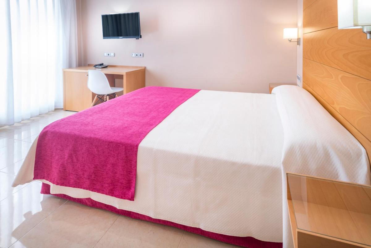 Cama o camas de una habitación en Mediterraneo Bay Hotel & Resort