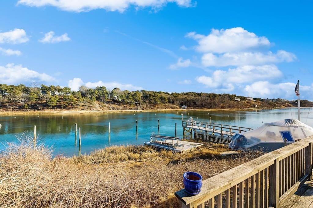 A Chatham Pearl on Oyster River - Housity
