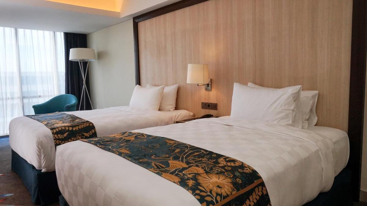 Louis Kienne Hotel Pandanaran - Housity