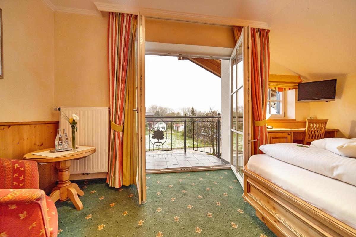Landhotel Grüner Baum - Housity