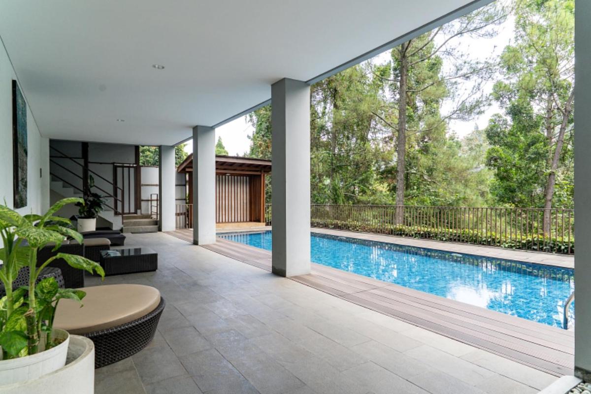 Magenta Villa 6 bedroom with a private pool - Housity