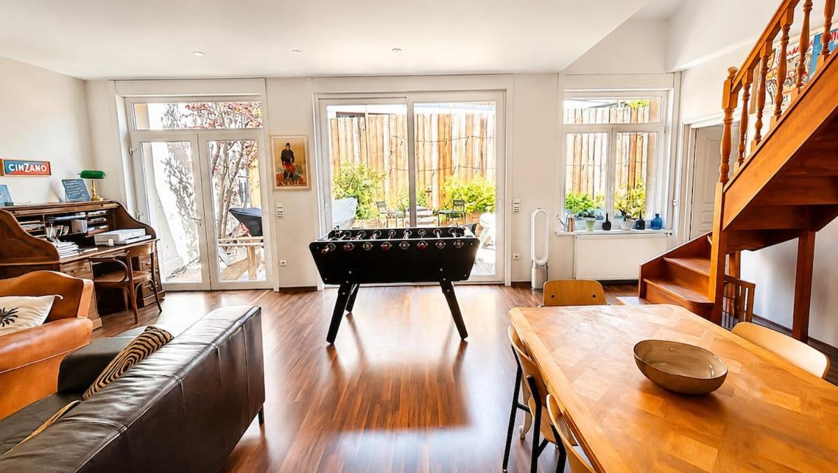 La Liberté, Loft 90 m2 rénové centre-ville, terrasse amenagee, jeux & parking - Housity