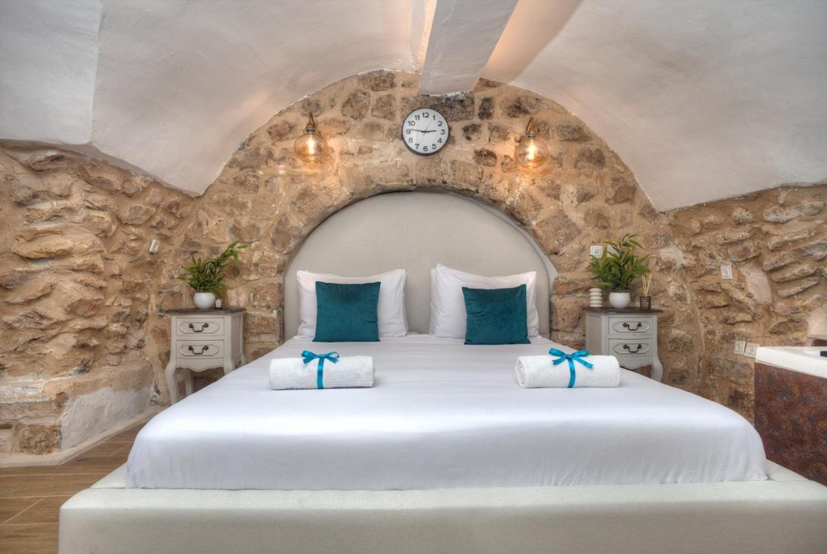 אבני החושן - סוויטות יוקרה בצפת העתיקה - Avnei Hachoshen - Luxury Suites in the Old City - Housity