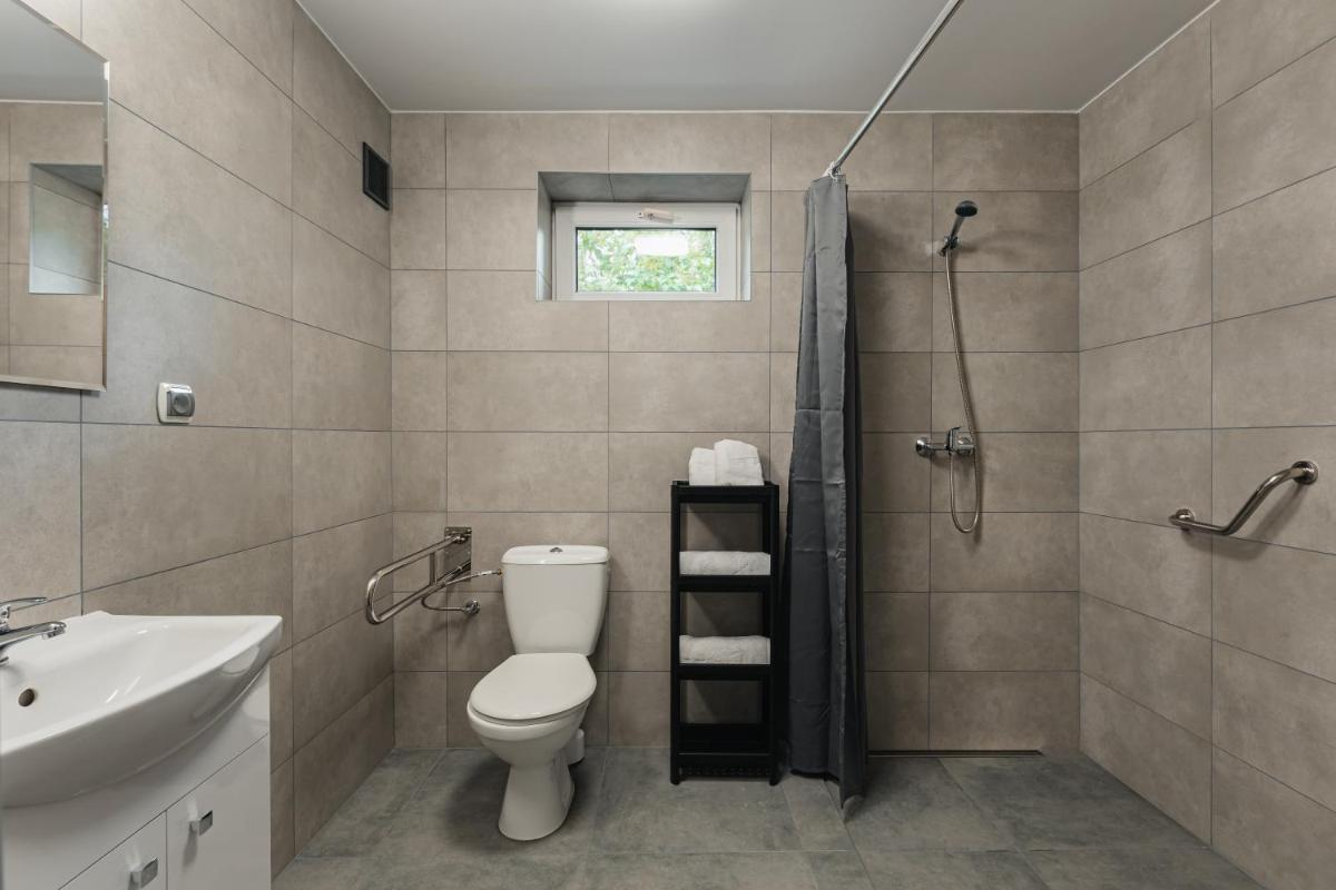 Rewita Pieczyska - Housity