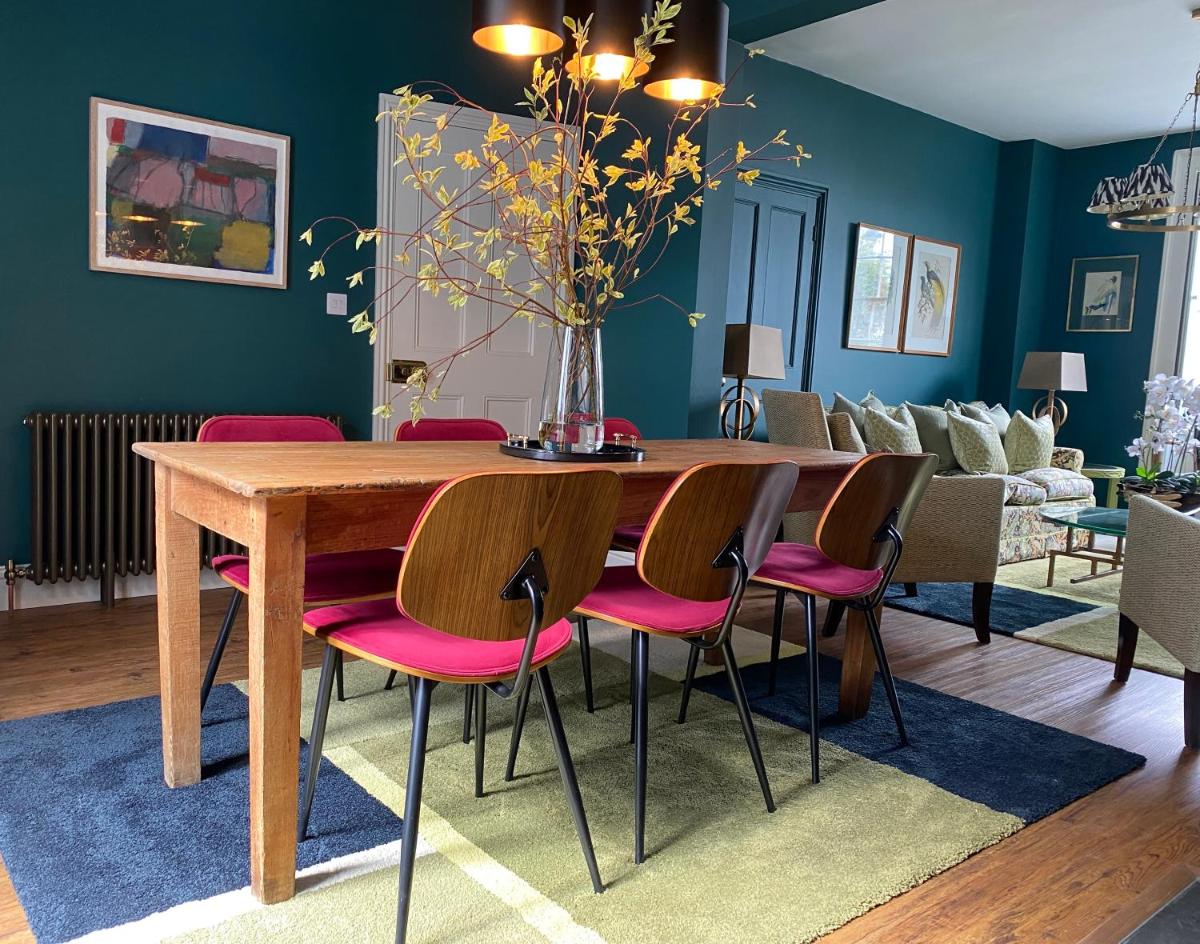 Luxury Town House - Charmouth - Housity