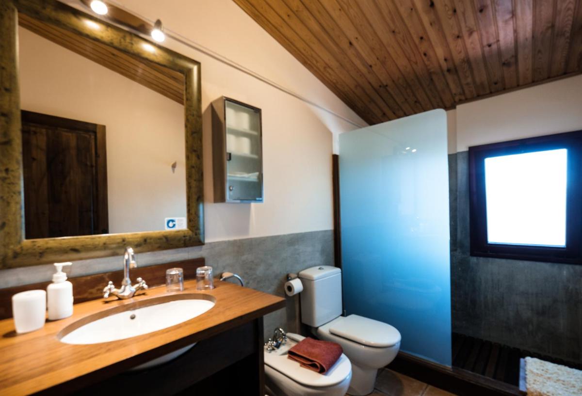 Apartamentos Rurales Els Masos d'en Coll - Housity