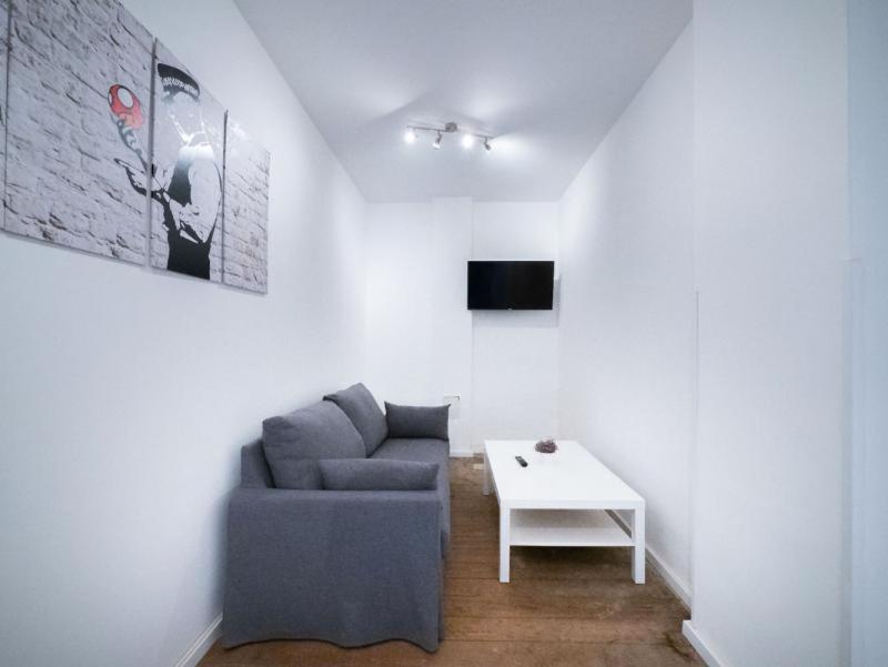 Monteurwohnung-in-Guelzow-fuer-bis-zu-7-Personen-mit-WLAN-Parkplatz-Gemeinschaftskueche-GWHE1301 - Housity