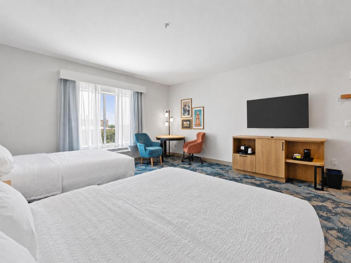 Hampton Inn By Hilton Wharton - Housity