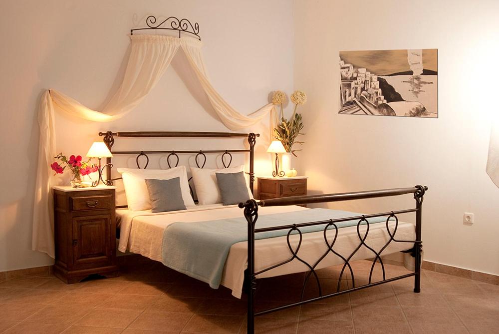 Island House Mare - Housity