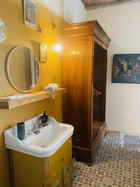 Le domaine aux herbes folles - Housity