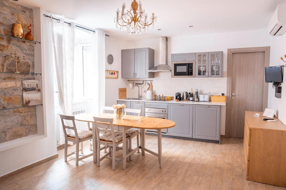 Quiet Boutique Apartament in Central - Le Bicocche di Joyce - - Hizvo