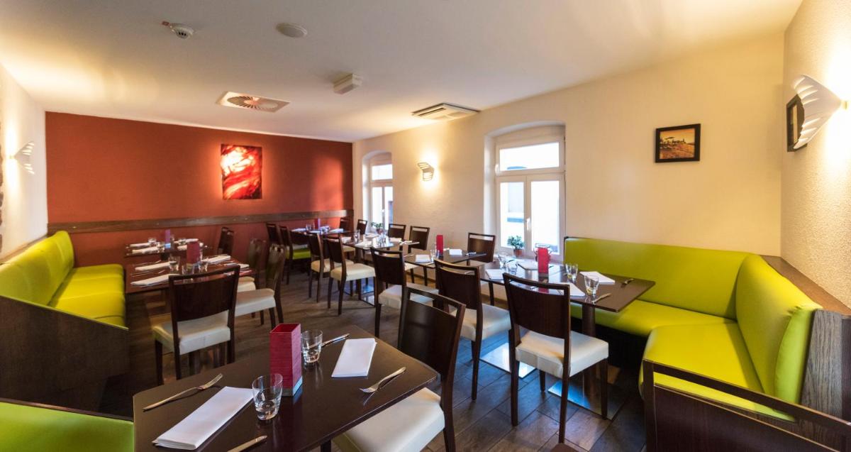 Hotel-Restaurant 1735 - Housity