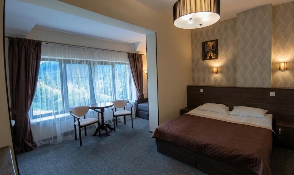 Hotel Complex Dvir Kniazhoiy Korony - Hizvo
