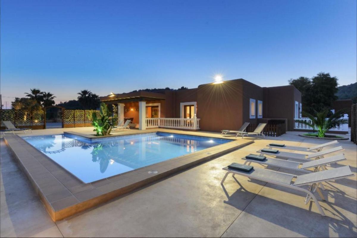 Villa Evie - Housity