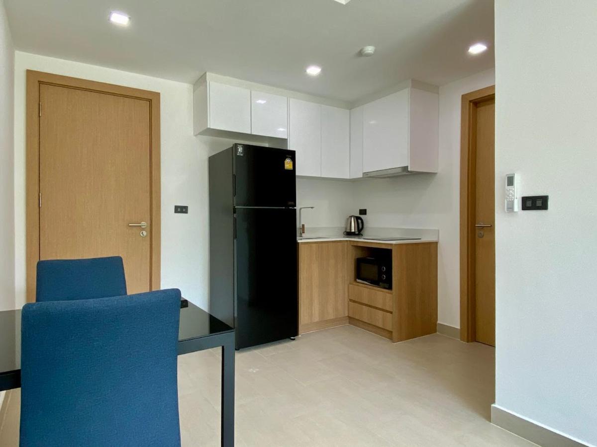 Breeze Beachside 203 - Housity
