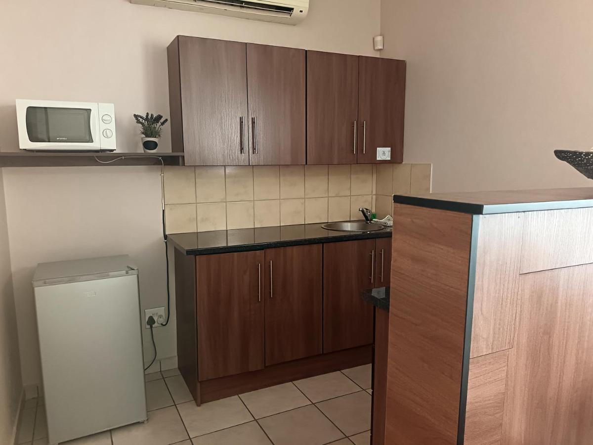 Andante Guesthouse Klerksdorp - Housity