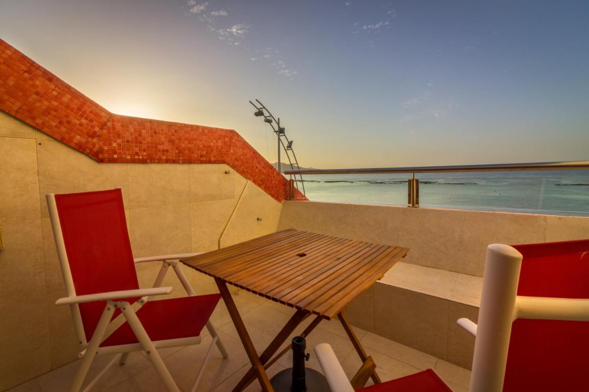 Living Las Canteras Homes - BEACHFRONT OPEN TERRACE - Housity