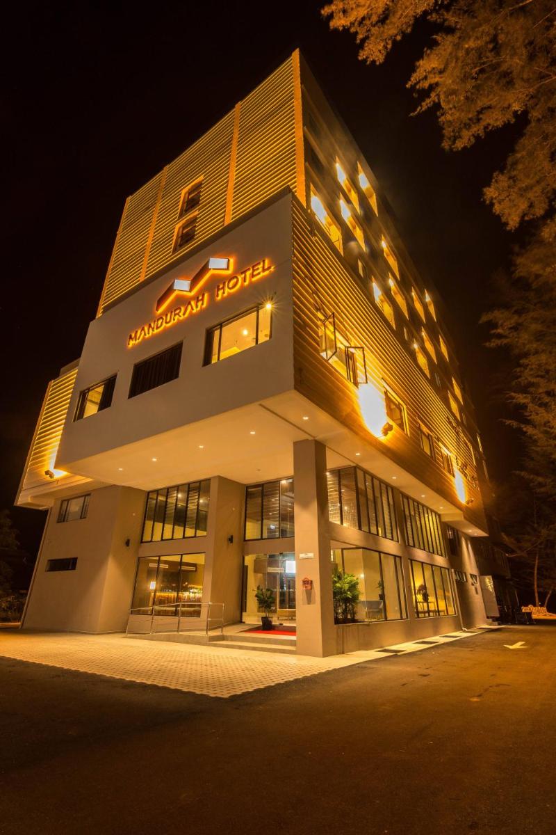 Mandurah Hotel - Housity