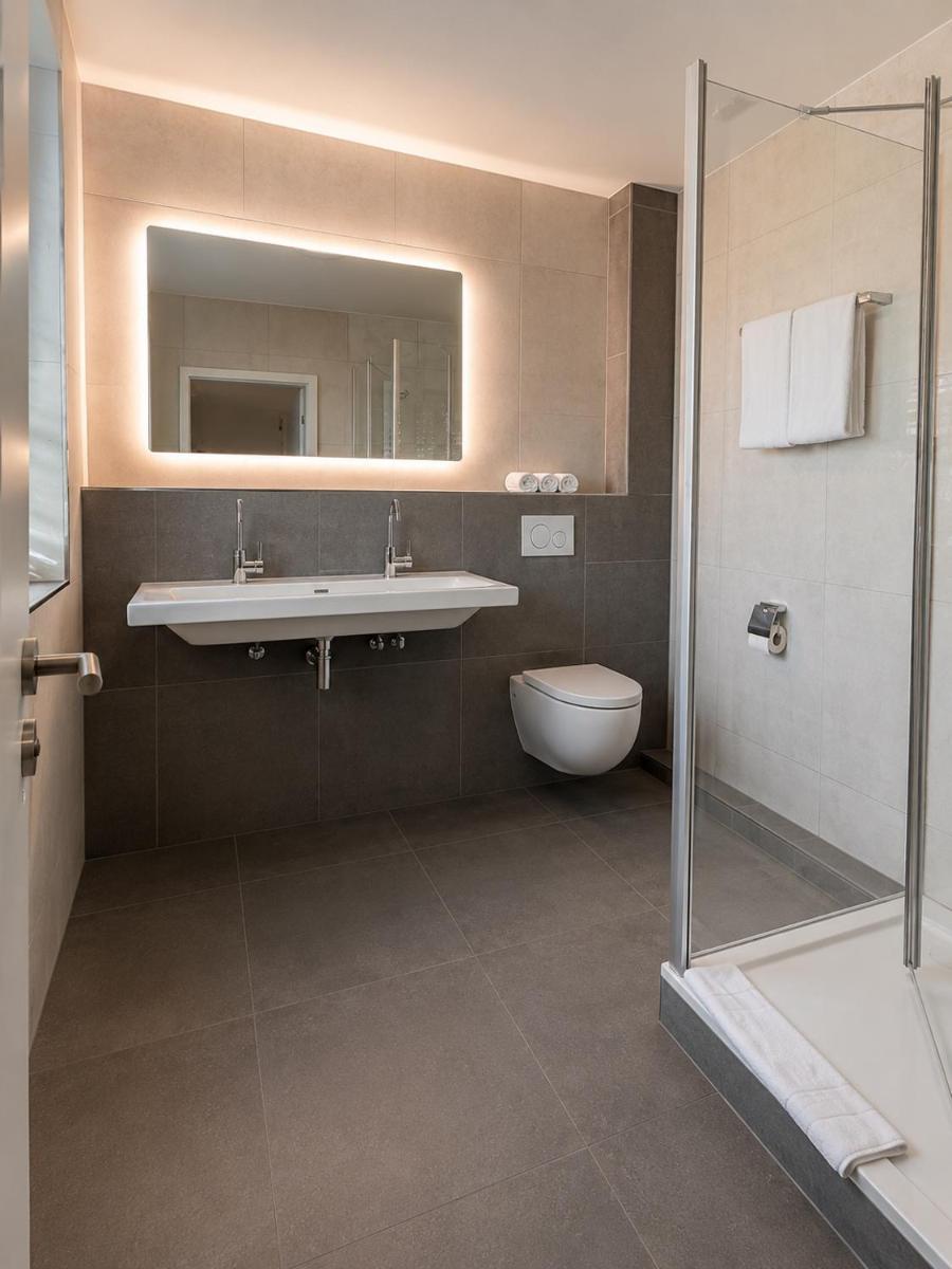 Hotel Münchner Hof - Housity