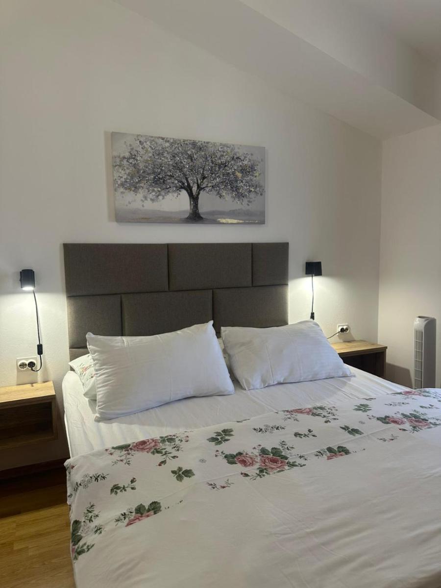 Apartments Tomic - Housity