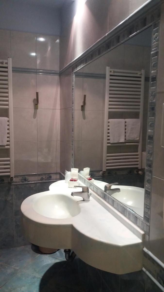 Hotel Louisiana - Housity