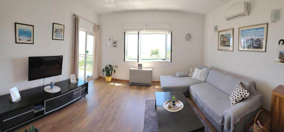 Apartment Lejo - Housity