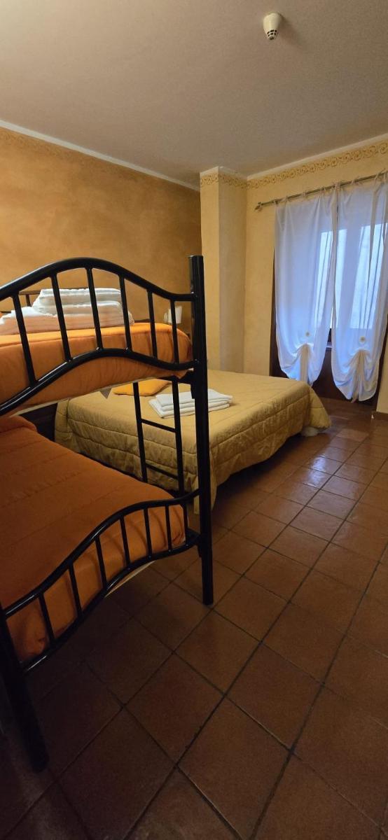 Hotel Natros - Housity