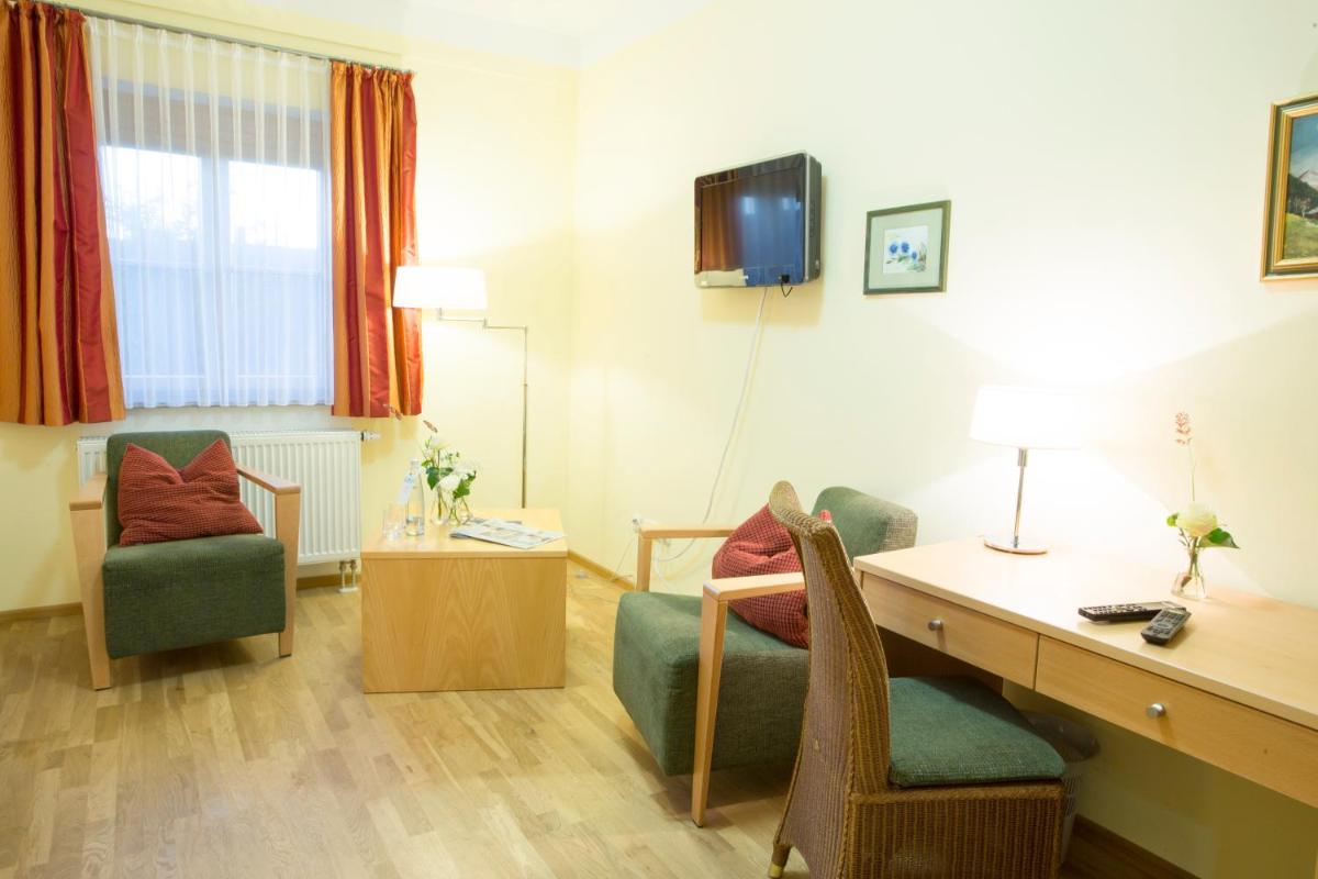 Gasthof zur Post - Housity