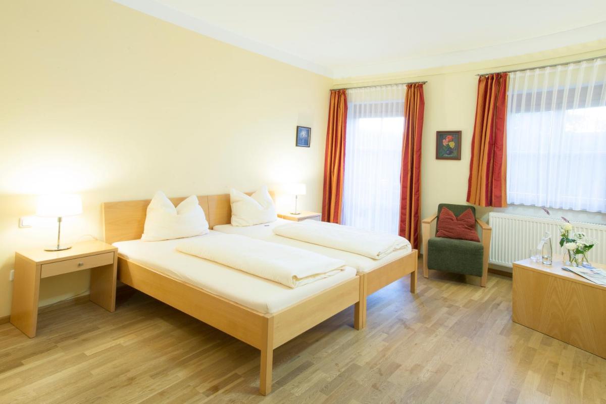 Gasthof zur Post - Housity