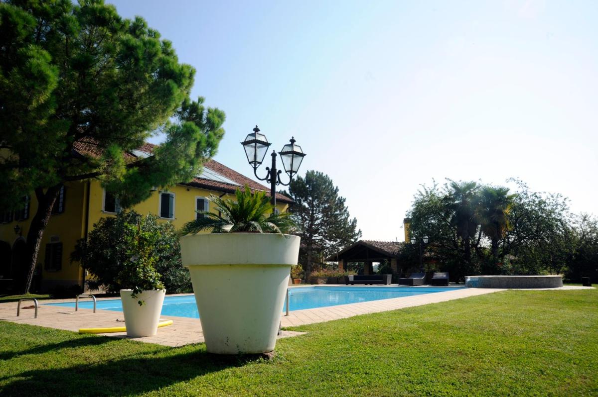 Agriturismo Corte Capiluppia - Housity