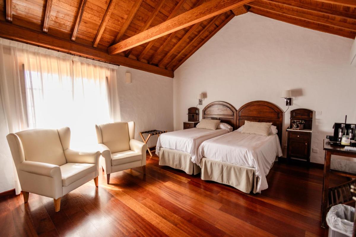 Hotel Rural Casa de Los Camellos - Housity